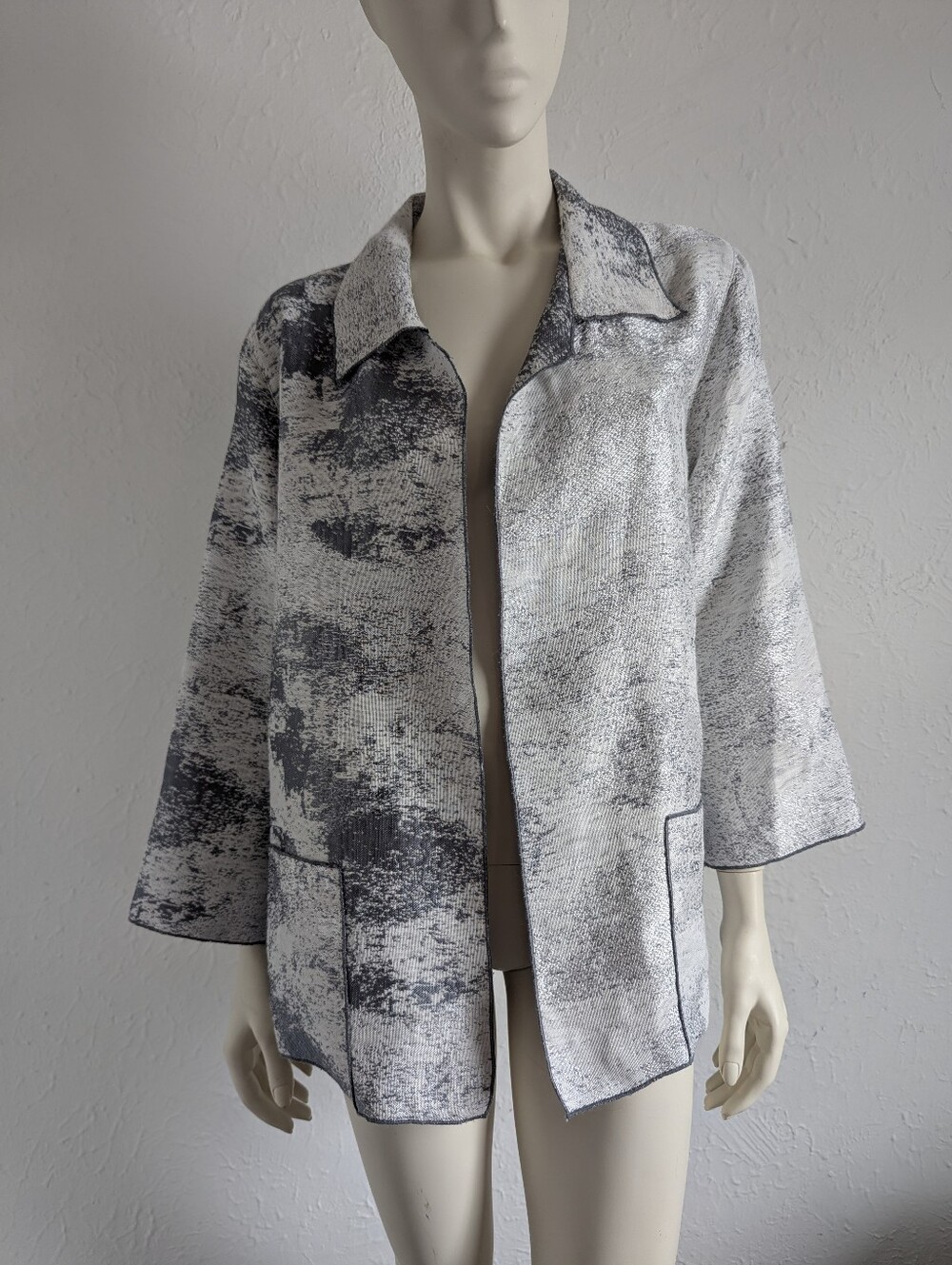 Caroline Rose Silver Gray Abstract Paint Stroke Marble Linen Blend Cardigan M